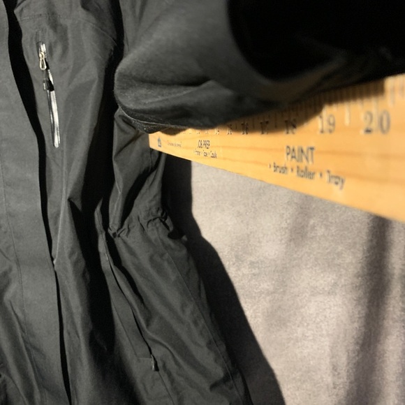 Lands End faux fur lined black Womens Winter Jacket Sz S *small distressed area* - Picture 5 of 10